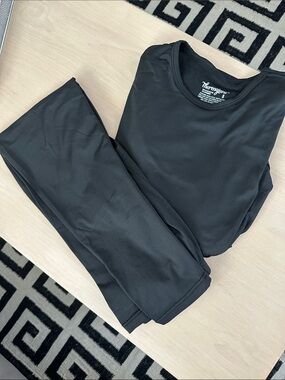 Women's Black Thermal Leggings & Top Set